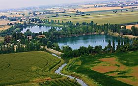 Agriturismo Ai Due Laghi